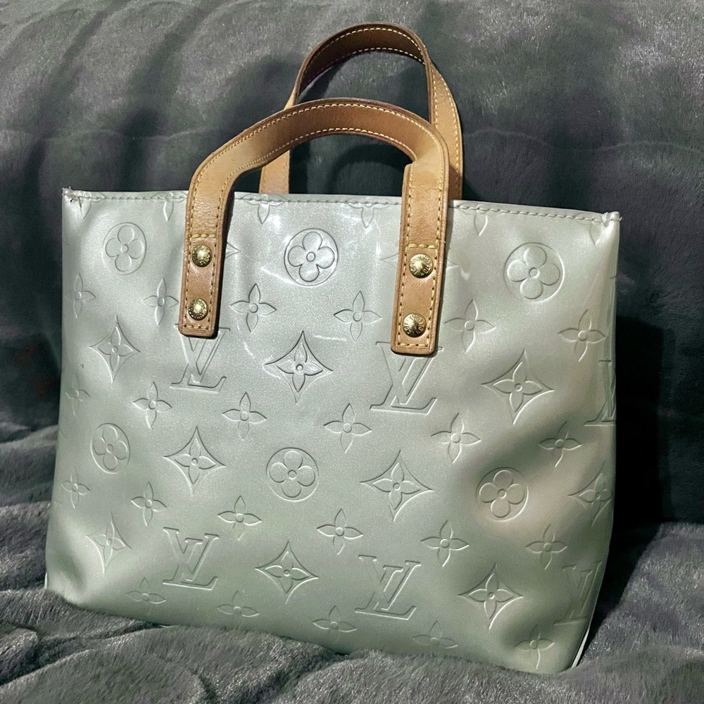 Louis Vuitton Monogrammed Vernis Reade PM SERIOUS BUYERS ONLY